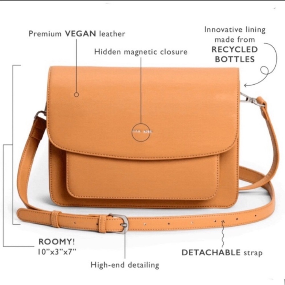 Brand New with Tags Trendy Purse 🦋